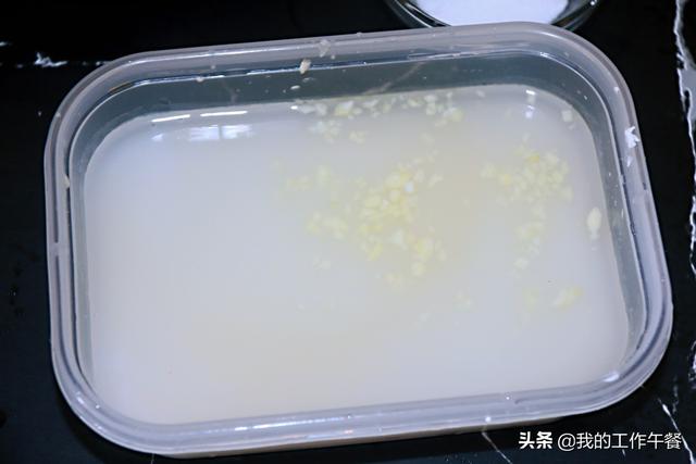 馄饨馅儿的调法，馄饨馅调制方法馄饨怎么做好吃（教你自己调馅儿自己包）