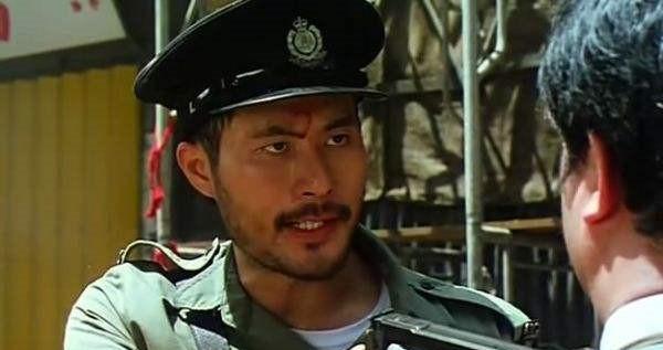 徐锦江老婆蚂蚁，徐锦江与圣诞老人对比