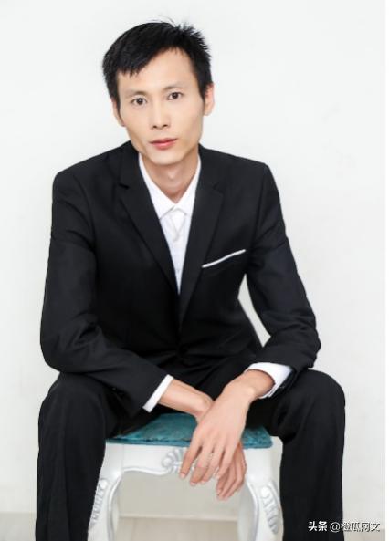 网文写作技巧初学者分享给你，这里有一个万能公式