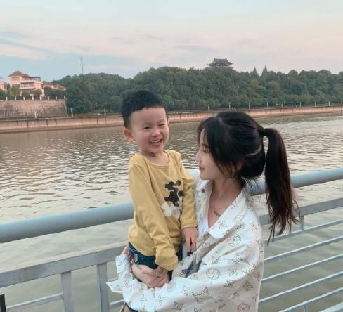 王乐乐杨清柠个人资料，王乐乐分手后消失