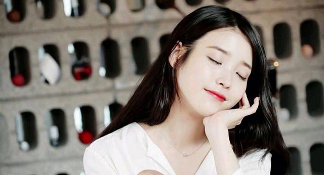 高鼻子和塌鼻子图，女生高鼻梁好看还是塌鼻梁好看（公认“巨丑”的3种鼻型）