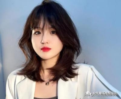 优雅女性发型图，不要选大背头、大妈卷