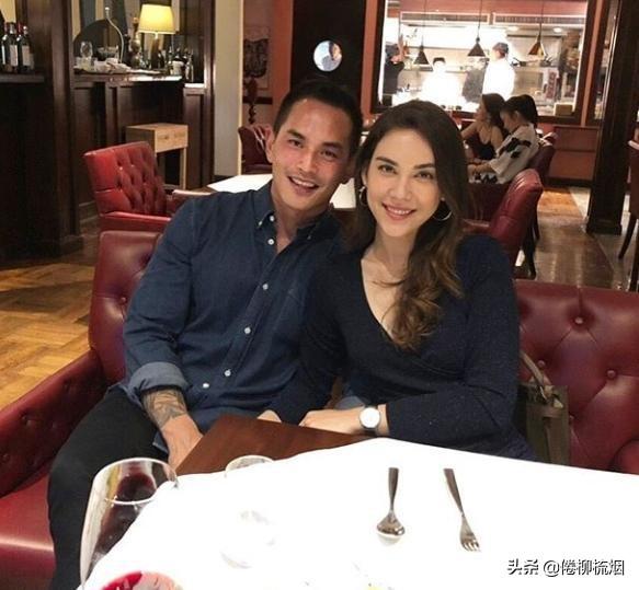 songkran，高调分享与Songkran的合照后