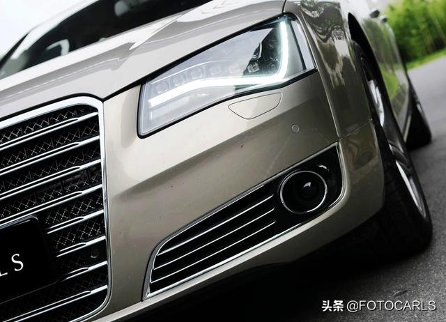 奥迪a8lw12，全新奥迪a8lw12评测（网友：看着比奔驰S气场足）