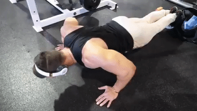 胸肌训练怎么练下胸，6个动作全方位锻炼胸肌