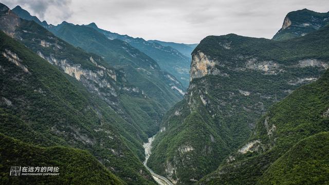 重庆环线自驾游最佳线路，5天打卡4座县城7个景点