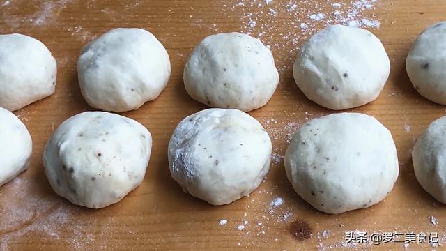 烧饼的家常做法河南烧饼，河南美食吊炉烧饼