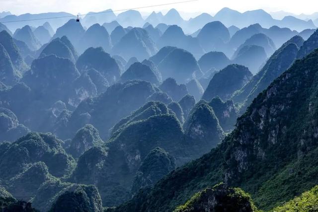 贵州兴义马岭河峡谷风景介绍，万峰成林峡谷飞瀑