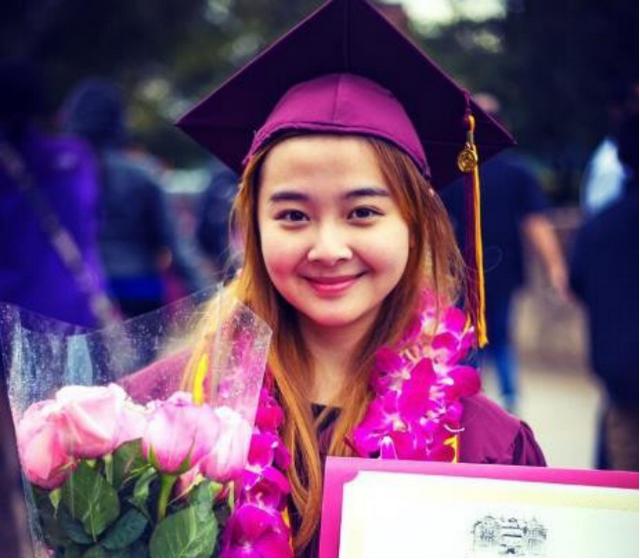 释小龙与杨丽晓关系，杨丽晓14岁把初恋给了释小龙