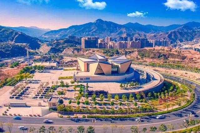 成都至攀枝花高铁，攀枝花一地有福了（成都直达攀枝花高铁）