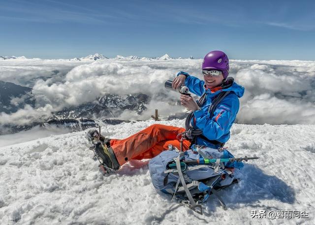 高帮轻便登山靴，如何选择最佳徒步鞋以及保养要点