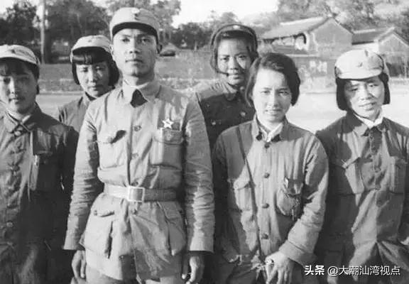 洪湖赤卫队贺英个人资料，1933年贺龙姐姐遇害