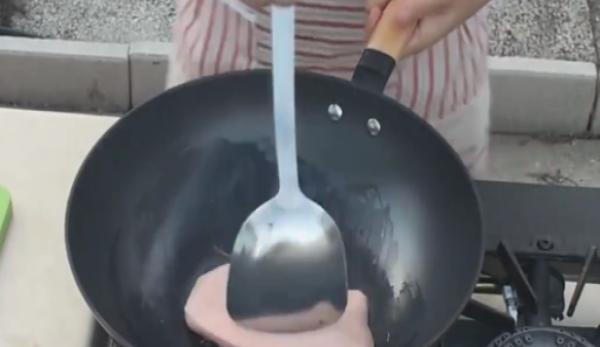 猪皮上的毛怎么去掉，猪皮上的猪毛怎样快速有效的去除