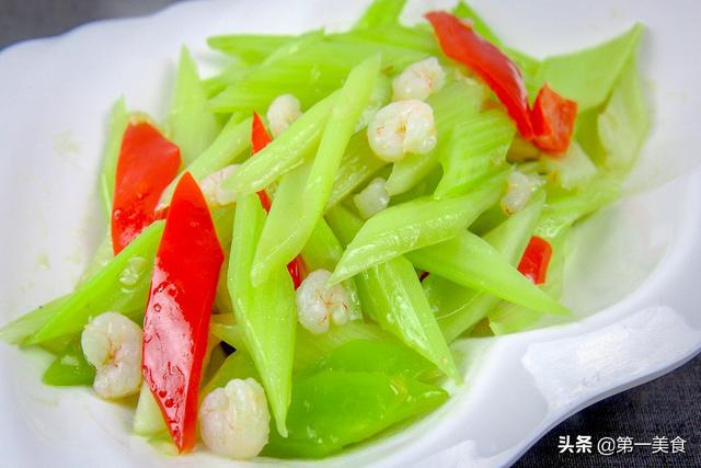 西芹炒虾仁q弹嫩滑不腥不柴，西芹炒虾仁的家常做法