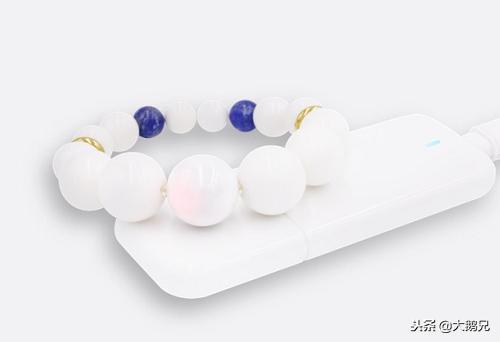 飞利浦智能剃须刀有充电器吗，小功率设备充电方式正在发生改变