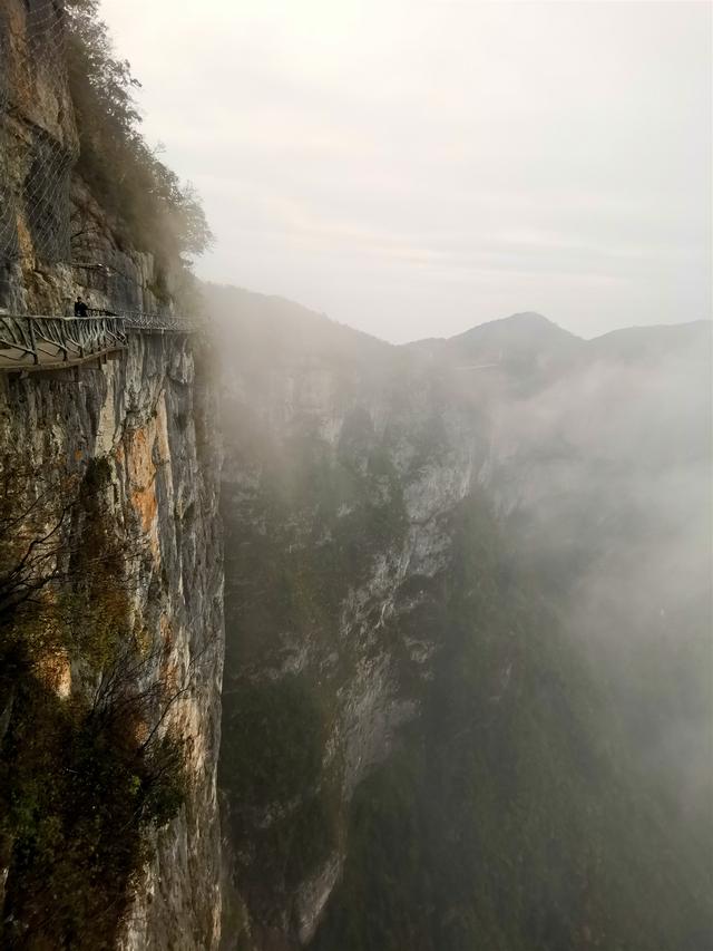 天门山旅游攻略安排，最全张家界天门山游玩攻略（分享去张家界天门山的旅行攻略）