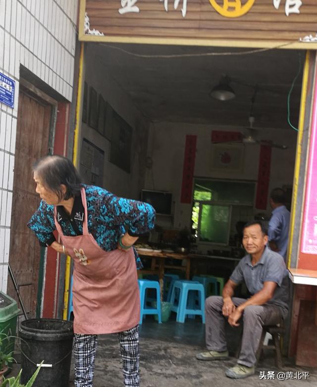 重庆万盛经开区万东镇，万盛万东镇：开展国防教育