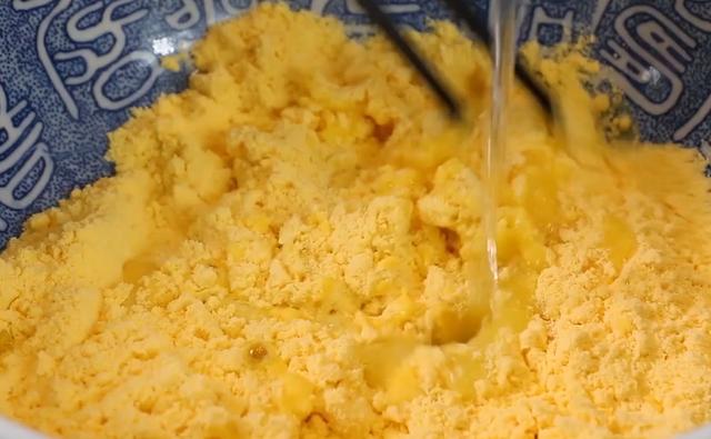 玉米面最简单的家常做法，玉米面最好吃的做法