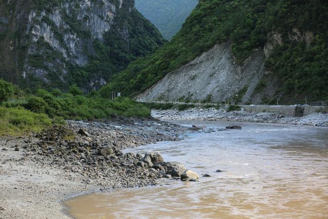 川藏线怒江大峡谷怎么样，探秘怒江美丽公路Day3