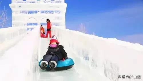 万达长白山滑雪场，长白山滑雪场在哪个地方（长白山万达度假区成国内冰雪赛事集结地）