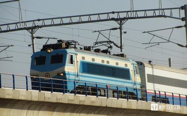 广珠城际铁路的初步规划方案发布，从形式单一到百花齐放