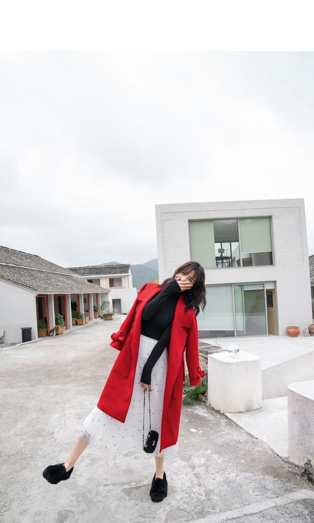 獭兔毛大衣怎样搭配，本命年就是要红