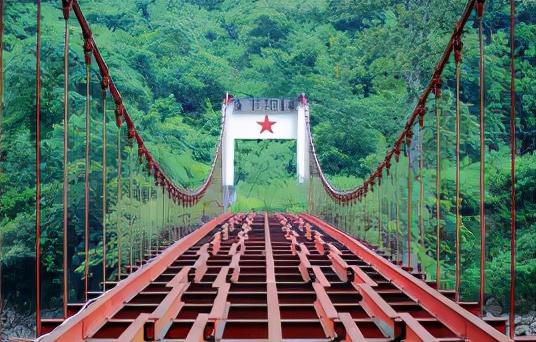 云南这条公路曾拯救国家于危难中，云南最危险的三条公路