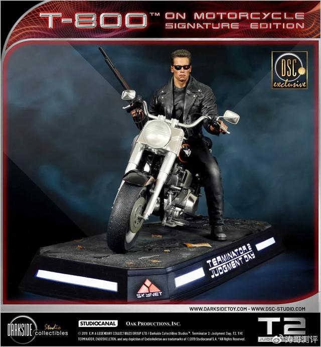 哈雷突破者同款摩托，4终结者雕像还带摩托