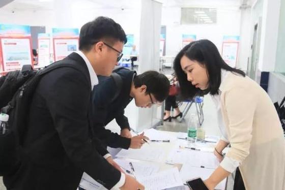 公务员晋升年限表，公务员晋升年龄表（公务员一般晋升年龄）