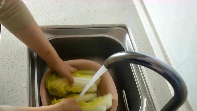 白菜怎么做才好吃，白菜怎么做好吃最简单做法（大白菜的6种家常做法）