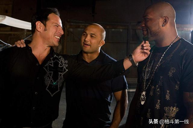 ufc第100期比赛，当年“骨头”琼斯只能为他做配角