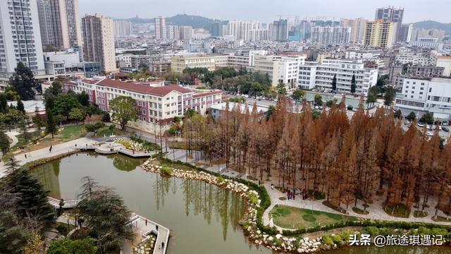 云南养老买房子哪里最好，云南省最适合养老居住的地方（云南有一座低调的旅居养老城市）