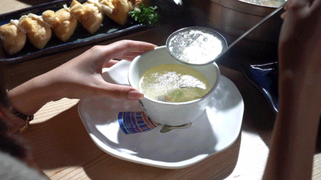 椰子鸡用什么鸡，四个椰子一只文昌鸡（文昌椰子鸡用什么椰子）