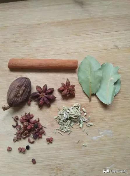 凉皮汤料调料的配方，正宗凉皮调料做法和配方