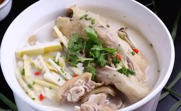 教你6种老鸭汤的家常做法，清香养胃的老鸭汤来啦