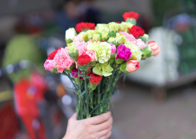 昆明最大的鲜花市场叫什么名字，昆明最受欢迎的2大花市