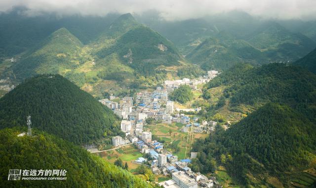 重庆环线自驾游最佳线路，5天打卡4座县城7个景点
