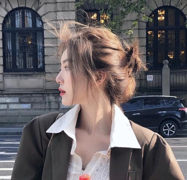 肤色暗黄的人适合染奶茶色发色吗，这5款让黄皮相见恨晚的发色