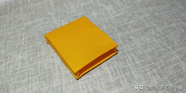 礼品盒怎么折,包正方形礼品盒有几种方法
