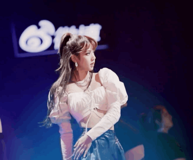 少年感十足的lisa，男女通吃的人间芭比