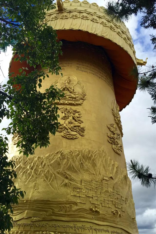 云南省迪庆香格里拉在地图位置，云南省<迪庆藏族自治州篇>