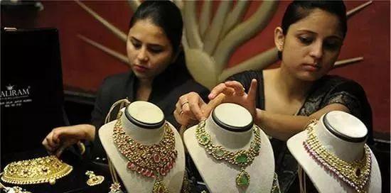 全球10大珠宝你拥有几个，世界十大珠宝市场