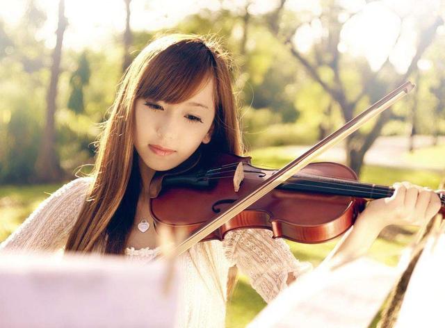 林心如几个孩子，林心如家的孩子多大了（霍建华林心如夫妇女儿曝光）