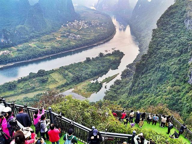 去了才知道说阳朔山水甲桂林，桂林旅游阳朔自由行攻略
