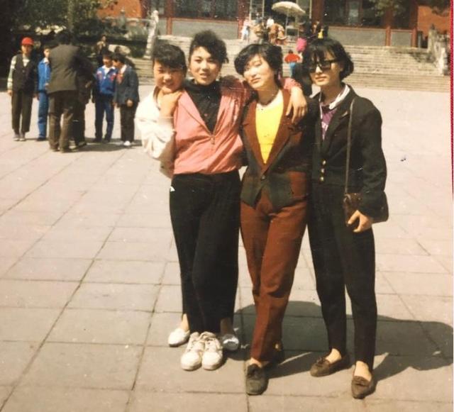 电影制片人唐晓燕现状，唐小雁从东北到北京