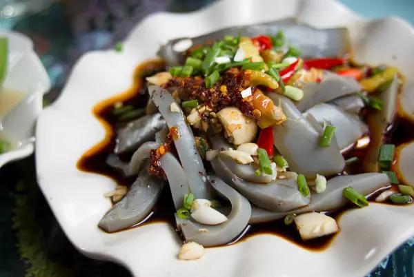 美食珍馐味道绵州，彝人古镇小吃推荐