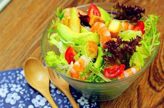 新鲜的虾哪一种最好吃，又甜又咸又鲜的虾到底是什么虾