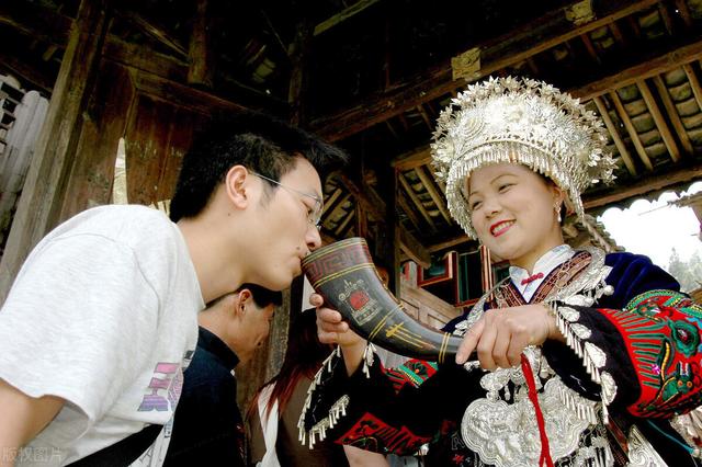 西江千户苗寨推荐吃的，苗寨喝不醉秘籍送给北京