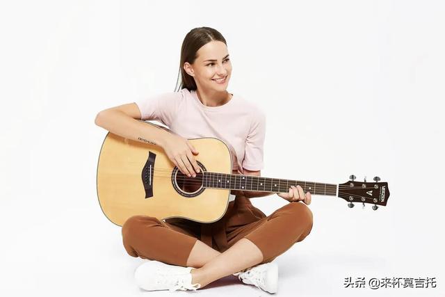 吉他初学者应该买什么样的吉他，吉他初学者用哪种吉他比较好（从这里开始。小白式如何买一把适合自己的琴）
