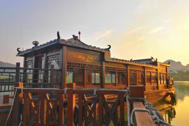 崇左旅游景点大全，崇左市区旅游必去景点有哪些（这份“特种兵式旅游”攻略你还不快收下）